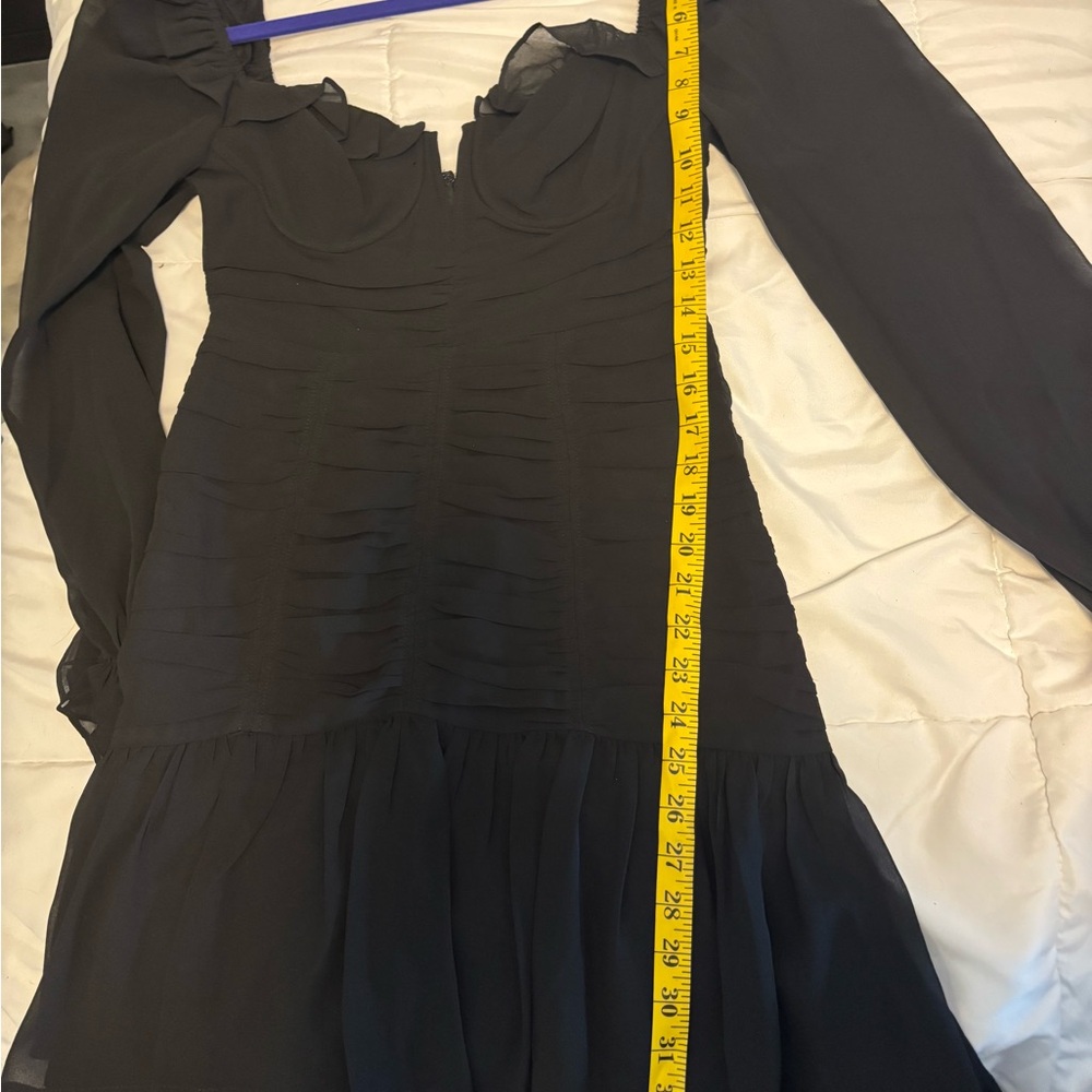 ASTR THE LABEL CARMELLA
SWEETHEART RUCHED LONG SLEEVE
MINI DRESS SMALL - Picture 4 of 11